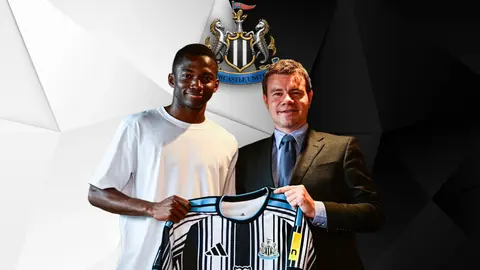 Eddie Howe and Ross Wilson react to Bazoumana Toure signing