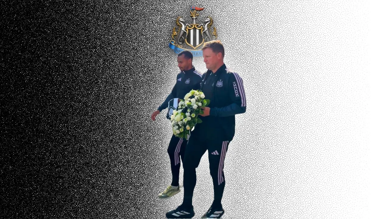 WATCH: Eddie Howe and David Hopkinson lay wreaths for Kevin Keegan