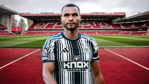 Jacob Murphy lined up by Nottingham Forest's Oliver Glasner - Report